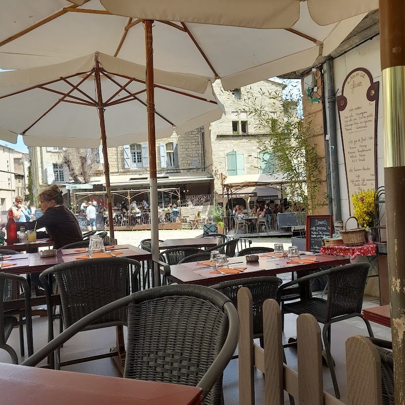Restaurant L’Arc-En-Ciel à Pézenas, France