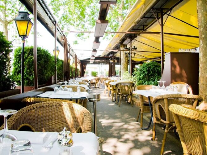 Restaurant L’Auberge Dab à Paris, France