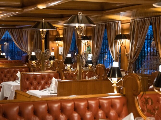 Restaurant L’Auberge Dab à Paris, France