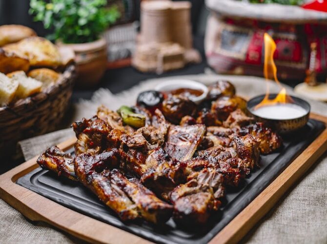 Restaurant L’Autre Monde Grillade | Grillades au Feu de Bois à La Seyne-sur-Mer – Viandes Halal Françaises de Qualité à La Seyne-sur-Mer, France