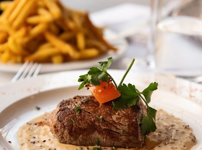 Restaurant Le Bosquet à Paris, France