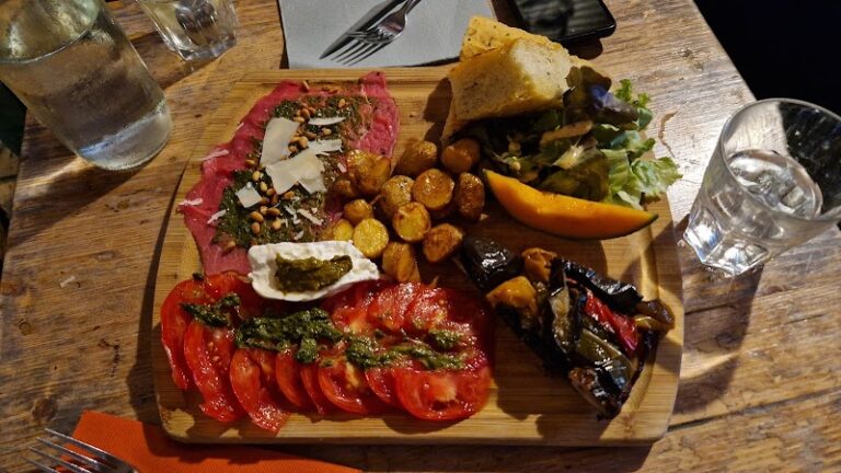 Restaurant Le Bouillon Paradis à Lyon, France