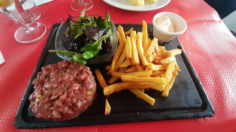 Restaurant Le Cabanon de la Butte à Paris, France