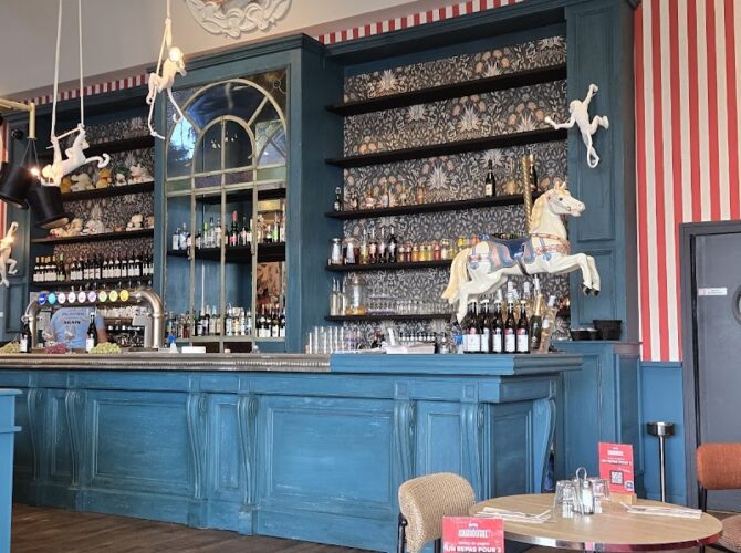 Restaurant LE CARROUSEL à Pontault-Combault, France