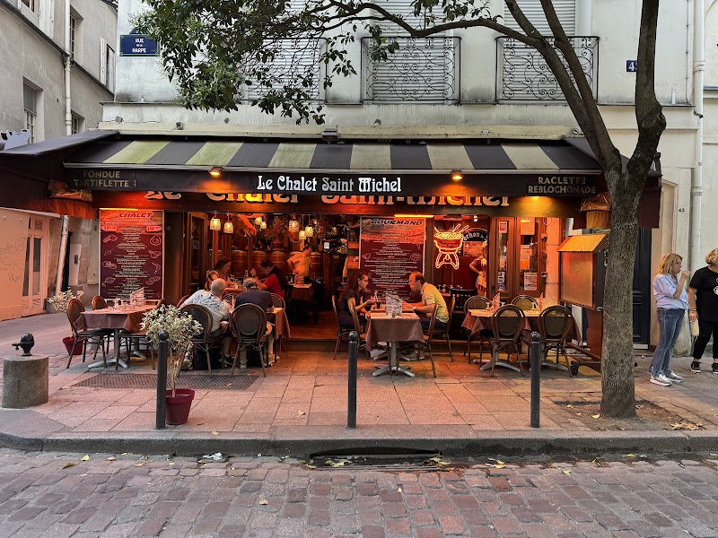 Restaurant Le Chalet Saint-Michel à Paris, France