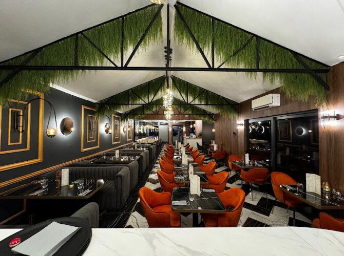 Restaurant Le Chic ( Maison OZ) à Pontault-Combault, France