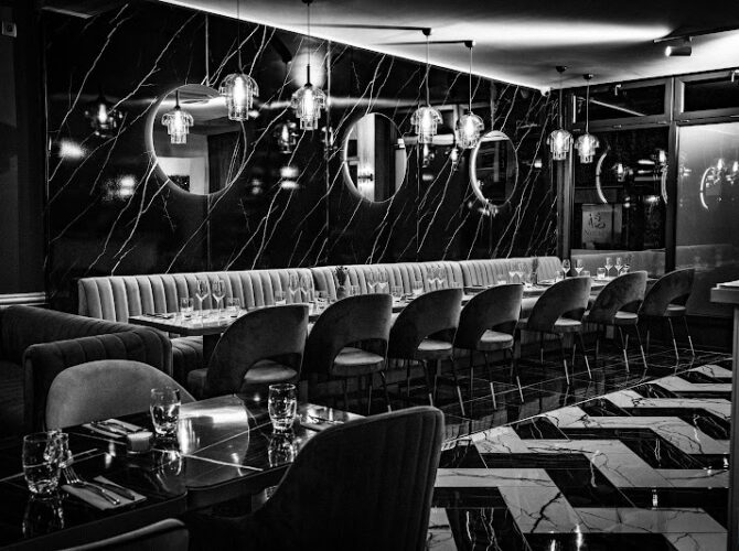 Restaurant Le Chic ( Maison OZ) à Pontault-Combault, France