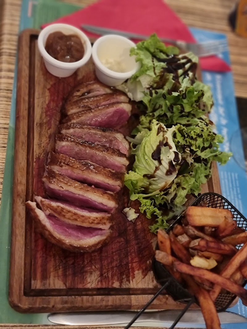 Restaurant Le Clover Steakhouse Montayral à Montayral, France