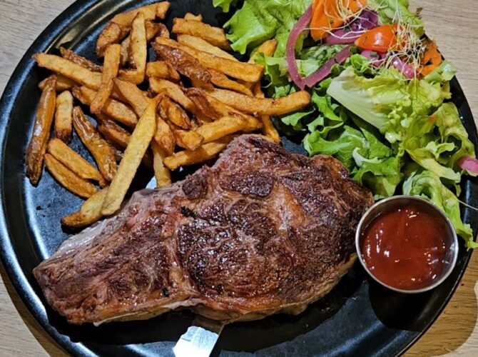 Restaurant Le Coulant Baraqué 🫕🧀🍔 à Tresserve, France