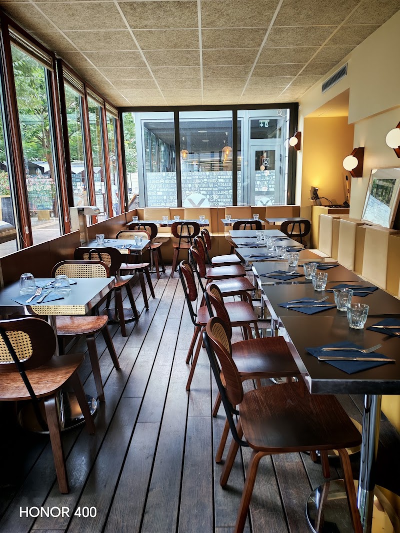 Restaurant Le Grand Café Des Deux Mondes à Grenoble, France