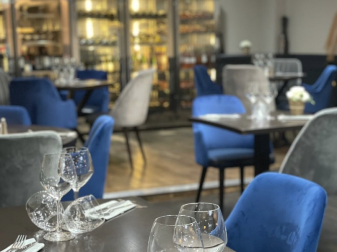 Le Kuzu Restaurant Brasserie à Villejuif, France