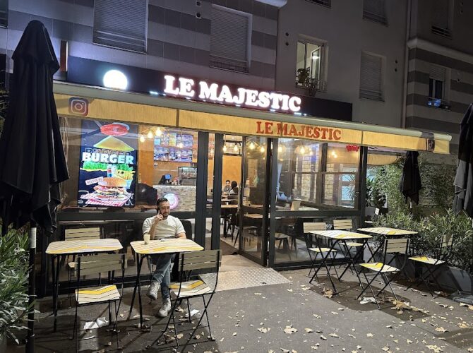 Restaurant Le Majestic à Villejuif, France