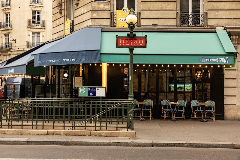 Restaurant Le Murmure Fracassant à Paris, France
