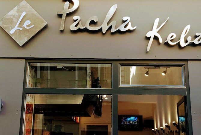 Restaurant Le Pacha Kebab à Dijon, France