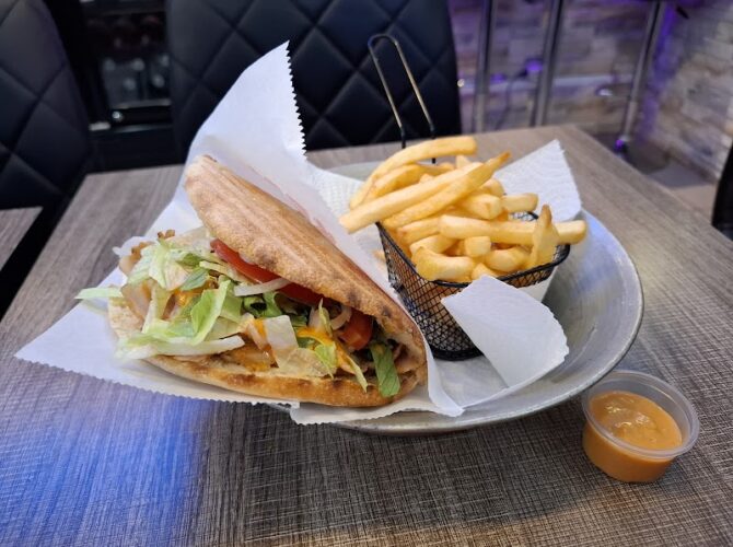 Restaurant Le Pacha Kebab à Dijon, France
