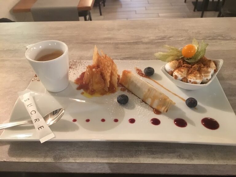 Restaurant Le Perroquet à Gap, France — photo 1