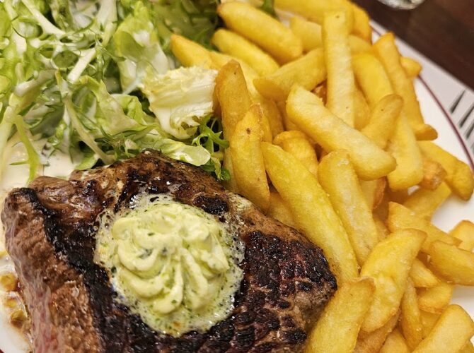 Restaurant Le Petit Bouillon Pharamond Strasbourg à Strasbourg, France