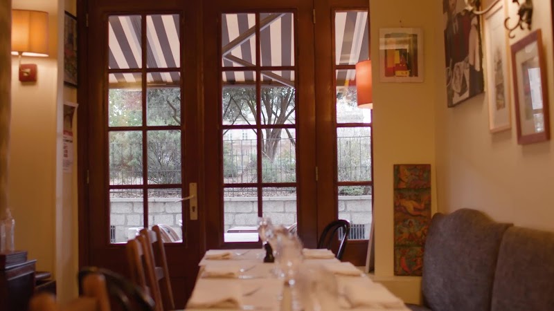 Restaurant Le Petit Châtelet à Paris, France