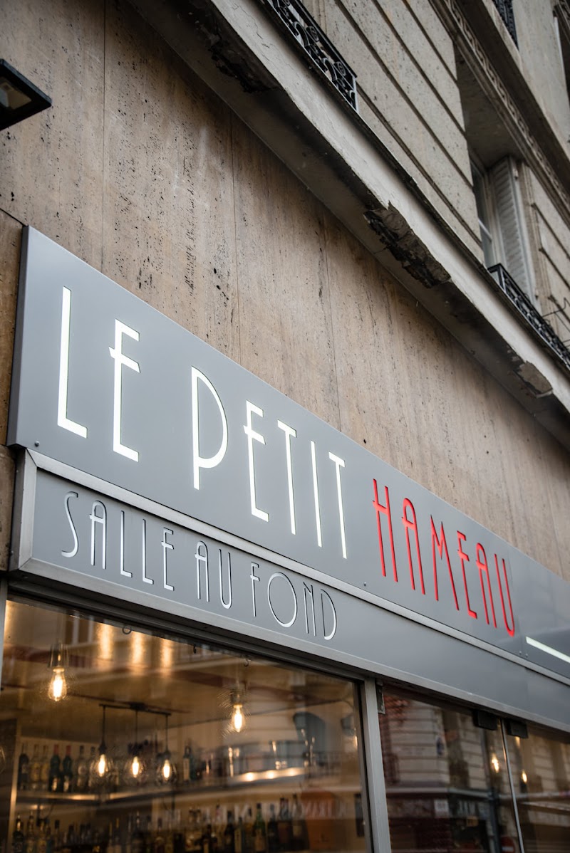 Restaurant Le Petit Hameau à Paris, France