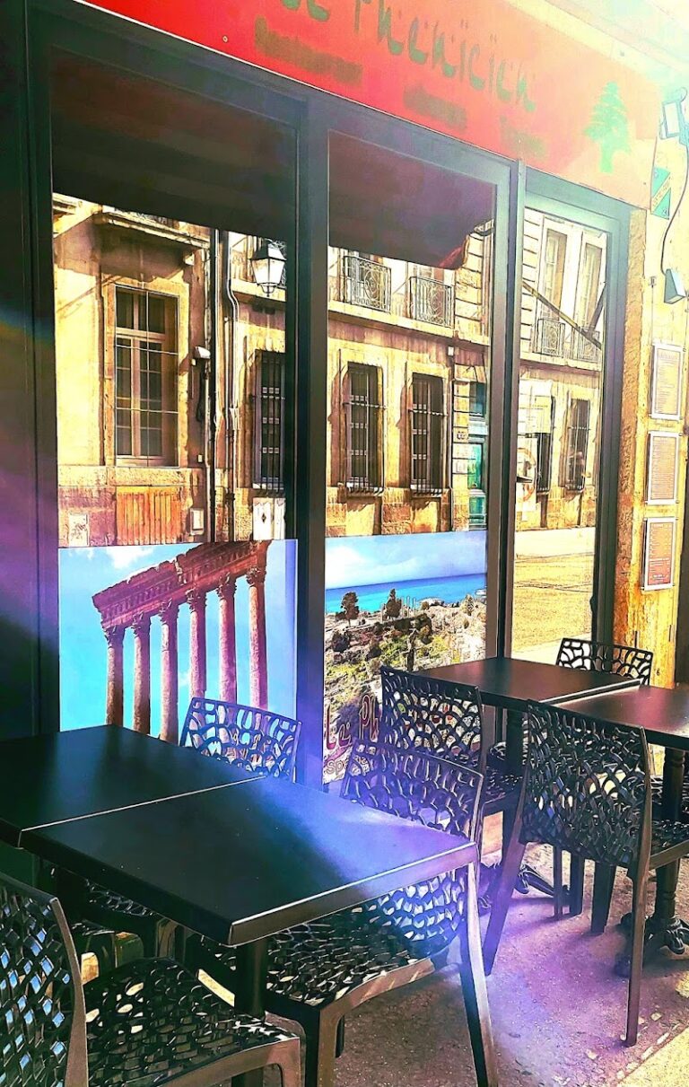 Restaurant Le Phénicien à Dijon, France — photo 1