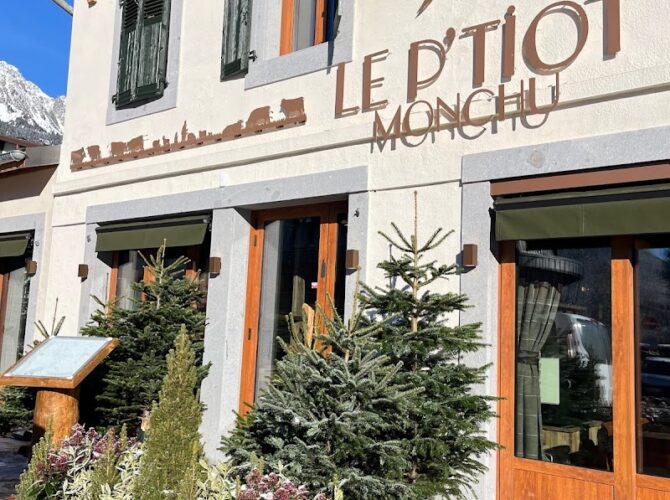 Restaurant Le Ptiot Monchu à Chamonix-Mont-Blanc, France