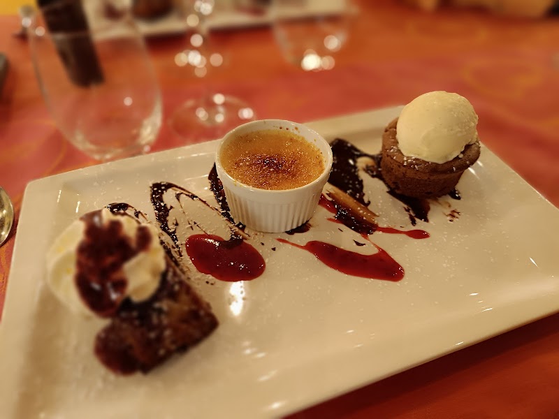 Restaurant LE SAINT DENIS à Saint-Denis-de-Cabanne, France