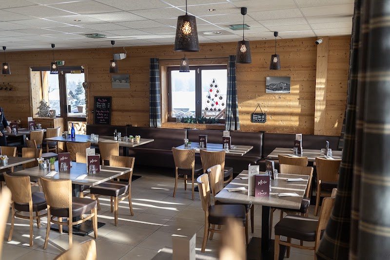 Restaurant Le Saint-Jo – La Féclaz à Les Déserts, France
