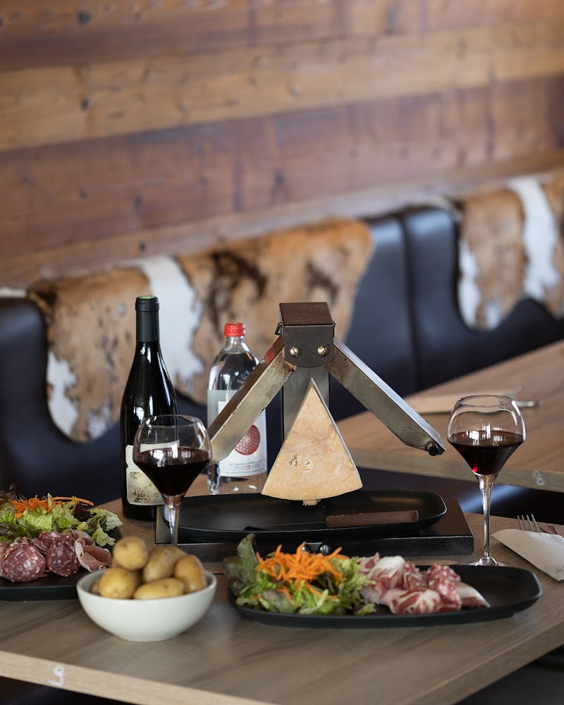 Restaurant Le Saint-Jo – La Féclaz à Les Déserts, France