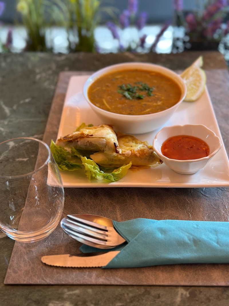 Restaurant Le Sud chez Samira à Pézenas, France