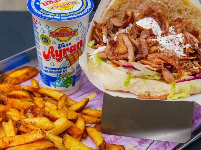 Restaurant LE TARPIN BON – Berliner Kebab – St Barnabé à Marseille, France