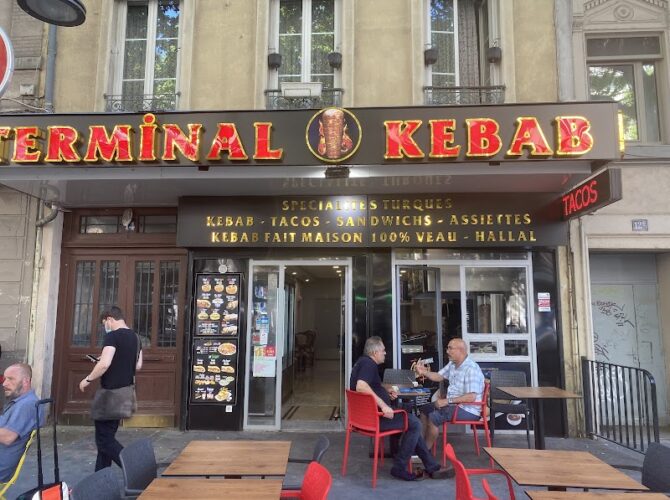 Restaurant Le Terminal Kebab à Lyon, France