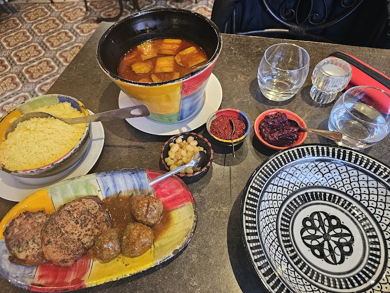 Restaurant Le Tipaza à Villefranche-sur-Saône, France