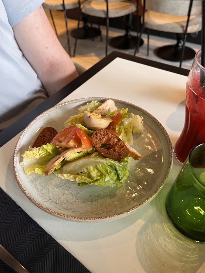 Restaurant Le.Trois.Quatorze à Champs-sur-Marne, France