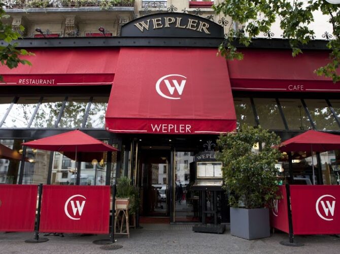 Restaurant Le Wepler à Paris, France