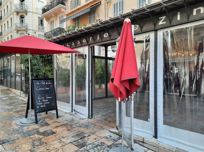 Restaurant Le Zinc Bouillon à Toulon, France