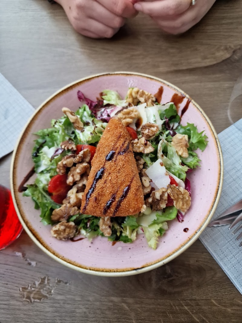 L’Eden Restaurant à Oberhoffen-sur-Moder, France