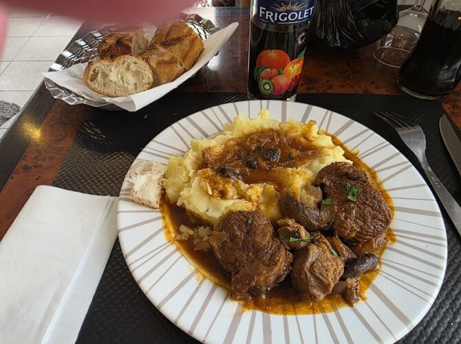 Restaurant L’embuscade à Villejuif, France