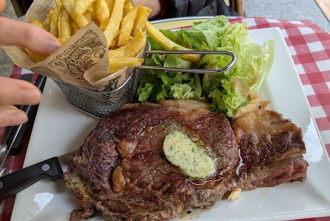 Restaurant L’Entracte (Bouillon) à Toulon, France