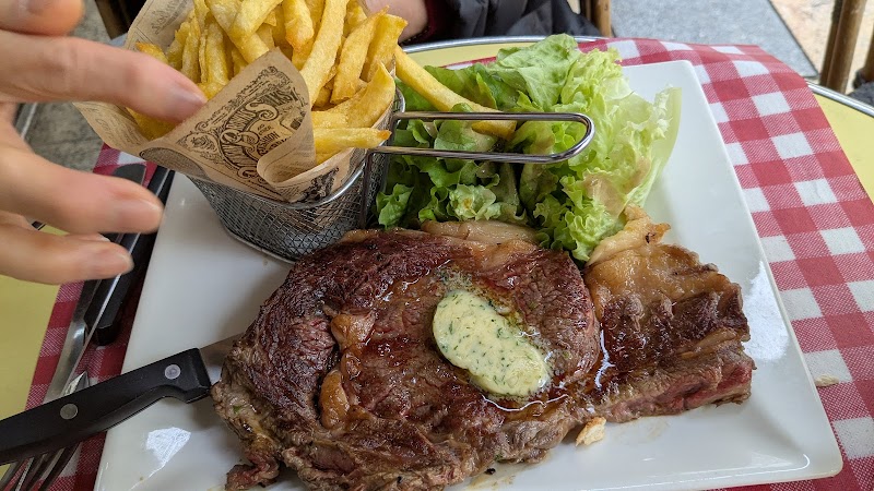 Restaurant L’Entracte (Bouillon) à Toulon, France — photo 2