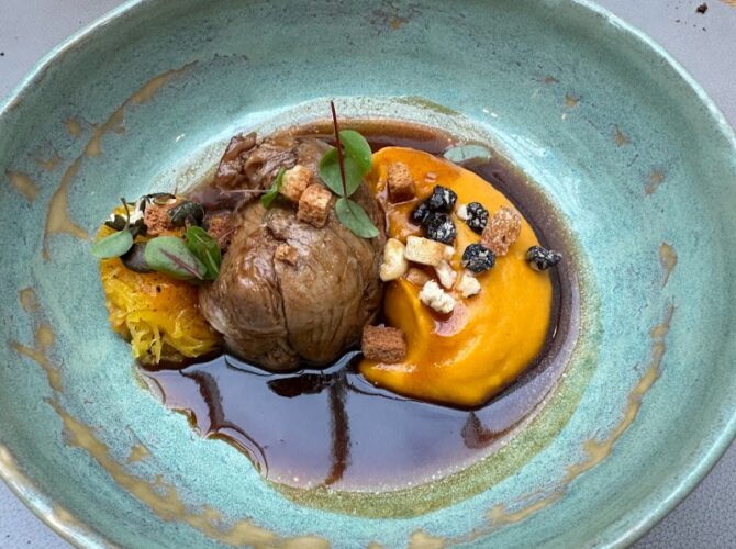 Restaurant Les Coqs à Milly-la-Forêt, France