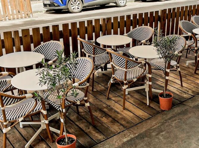 Restaurant Les Filous Lyon – Street Food Grecque à Lyon, France