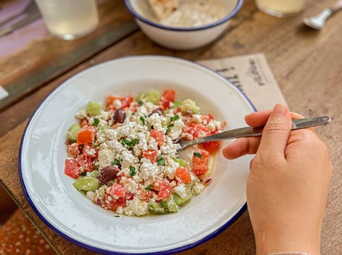 Restaurant Les Filous Lyon – Street Food Grecque à Lyon, France