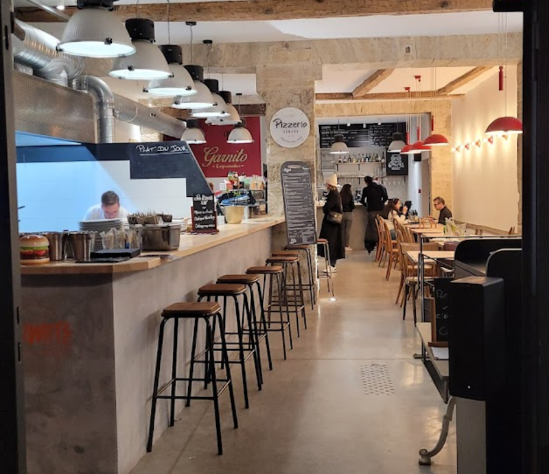 Restaurant Les Halles Mazuc à Pézenas, France