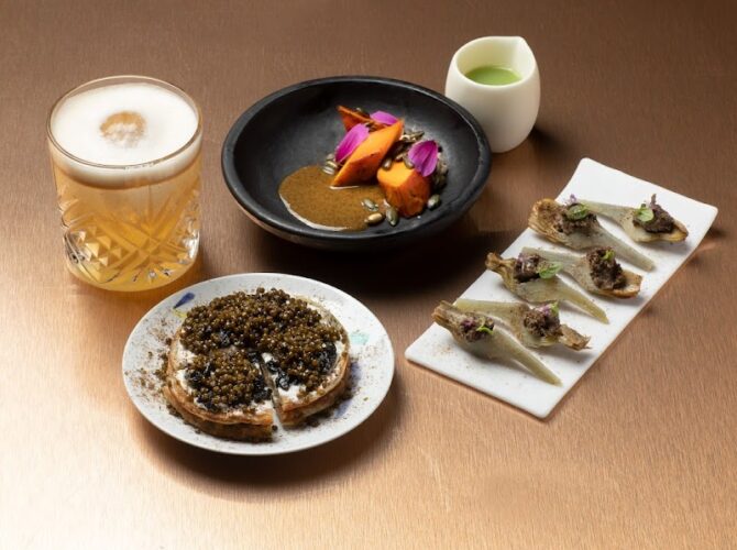 Restaurant Les Ombres à Paris, France