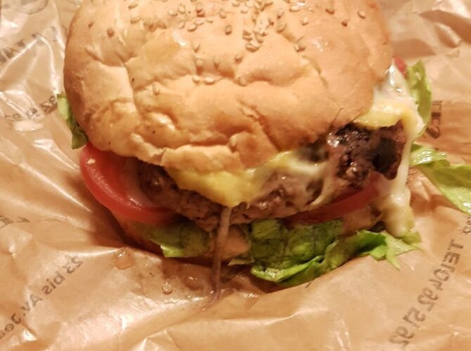 Restaurant Les Pieds sous la table à Gap, France