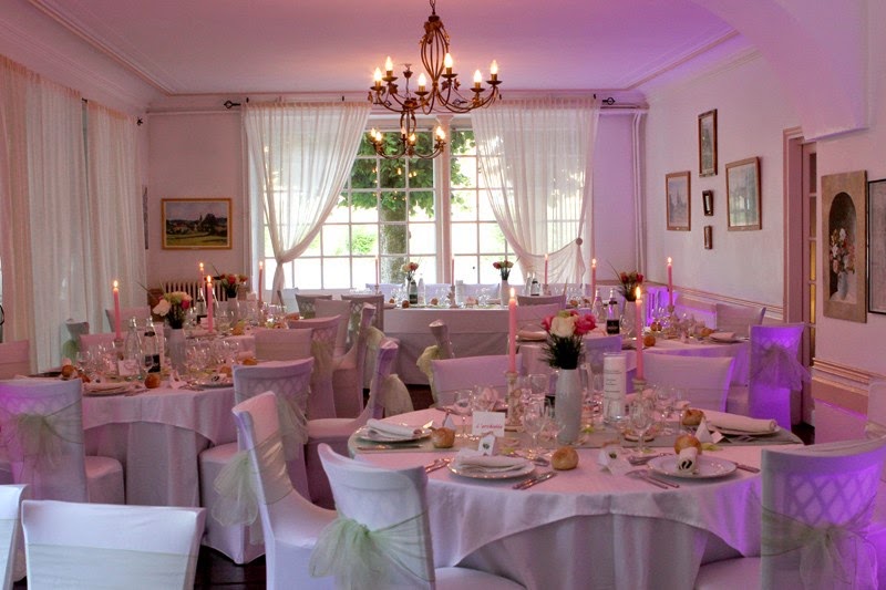 Restaurant Les Salons Léopold à Cernay-la-Ville, France