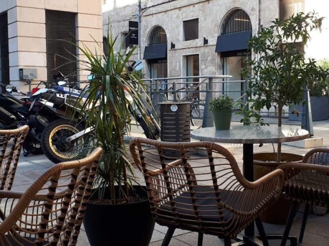 Restaurant Les terrasses du Barjaquer à Marseille, France