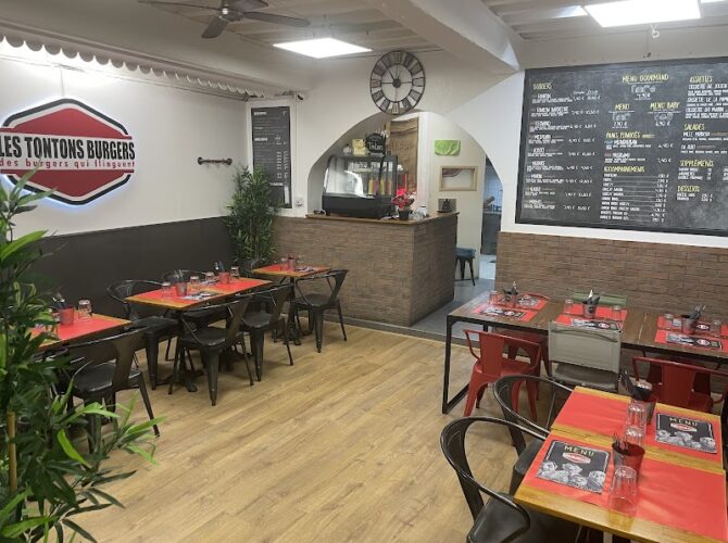 Restaurant Les Tontons Burgers à Lyon, France