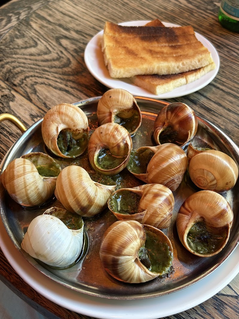Restaurant L’Escargot à Paris, France