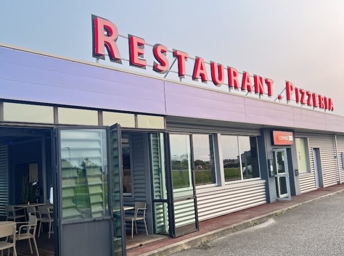 Restaurant L’Express à Le Passage, France